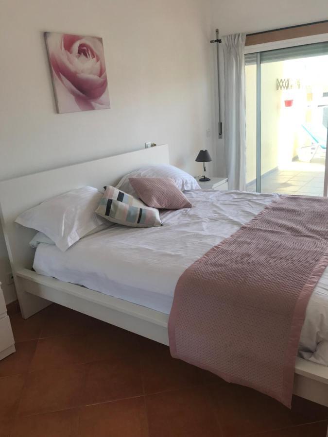 Condo Do Mar Lovely First Floor Apartment With Pool Lagos Eksteriør billede